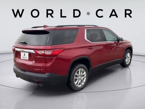 Used 2021 Chevrolet Traverse LT image 7