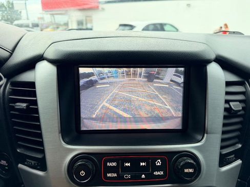 Used 2019 GMC Yukon XL SLT w/ Premium Edition RWD image 21