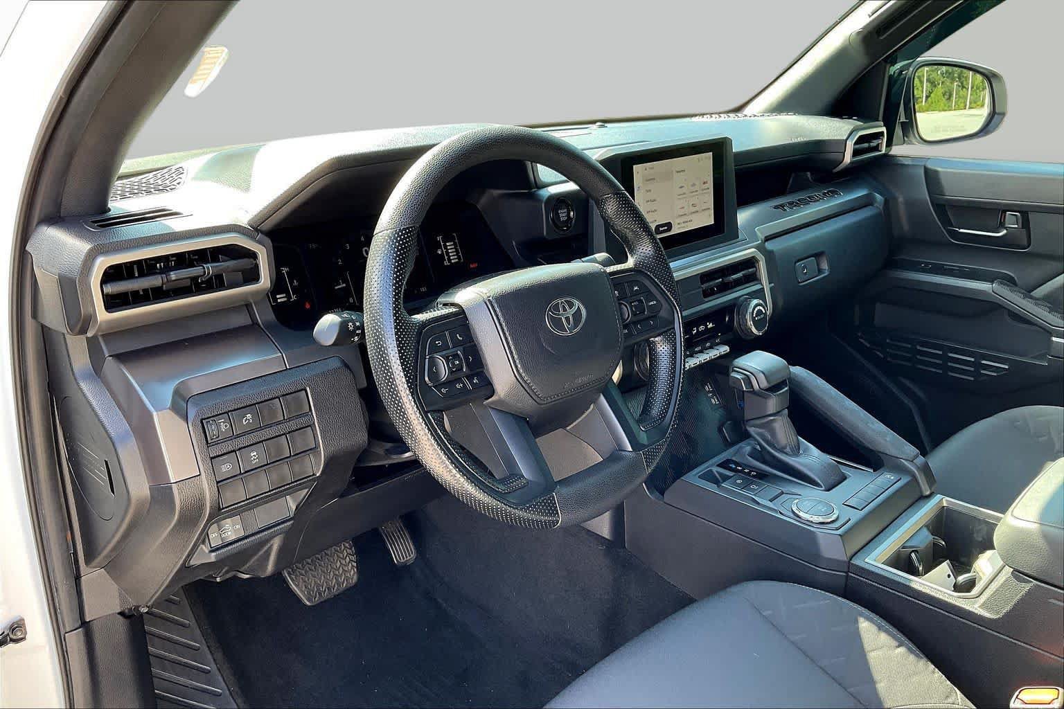 Used 2025 Toyota Tacoma SR5 RWD image 17