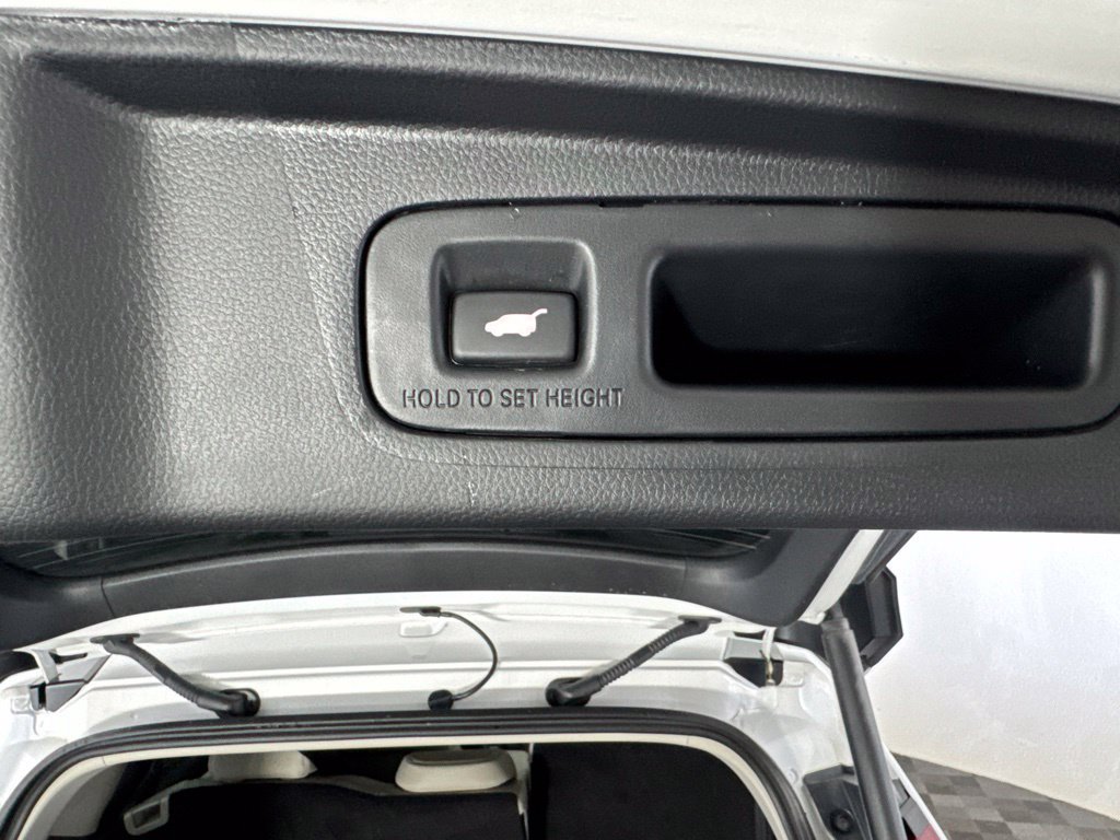 Used 2026 Honda CR-V EX-L image 37