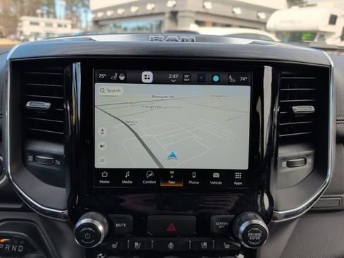 Used 2024 RAM 1500 Laramie image 25