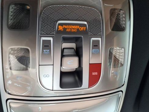 Used 2025 Genesis GV70 2.5T w/ Advanced Package AWD/4WD image 29
