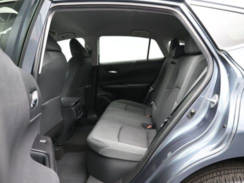 Used 2024 Toyota Venza LE AWD/4WD image 11