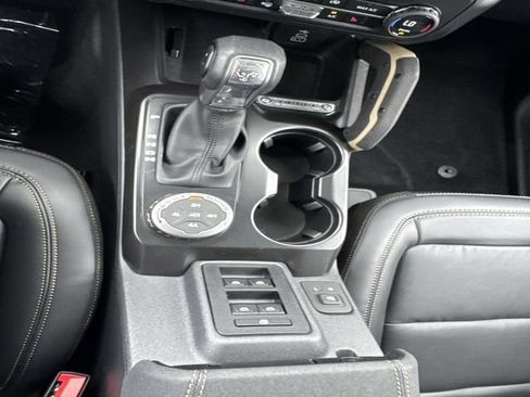 New 2026 Ford Bronco Badlands AWD/4WD image 22
