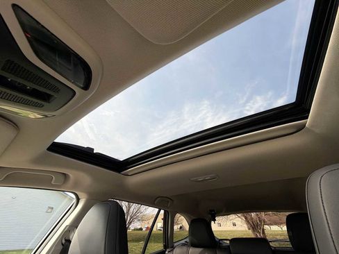 Used 2023 Subaru Outback Limited image 16