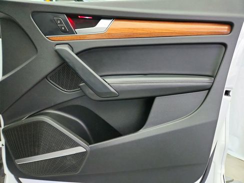 Used 2023 Audi Q5 2.0T Premium Plus image 33