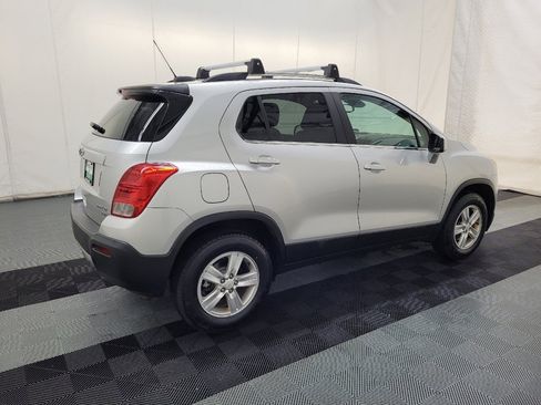 Used 2016 Chevrolet Trax LT w/ LT Convenience Package AWD/4WD image 10