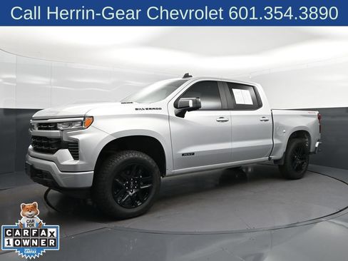 Used 2022 Chevrolet Silverado 1500 RST w/ Convenience Package II AWD/4WD image 3