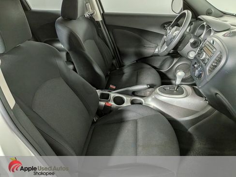 Used 2014 Nissan Juke S image 32