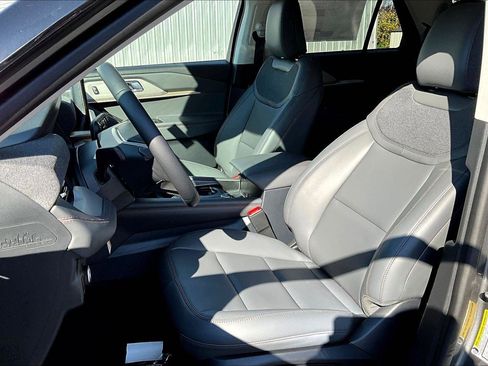 New 2026 Ford Explorer Active image 9