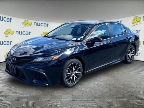 Certified 2023 Toyota Camry SE image 2