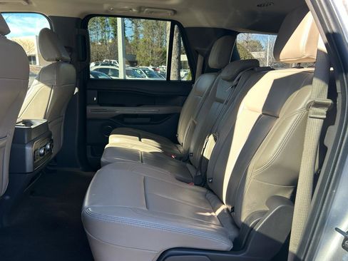Used 2021 Ford Expedition Max XLT image 15