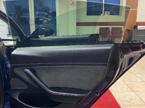 Used 2019 Tesla Model 3 Long Range RWD image 14