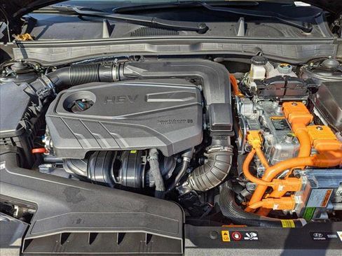 New 2025 Hyundai Sonata Limited image 16