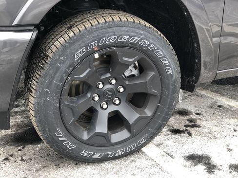 New 2026 RAM 1500 4x4 Crew Cab image 10