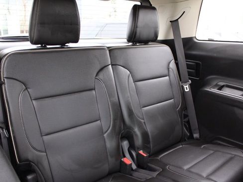 Used 2020 GMC Acadia Denali w/ Technology Package image 24