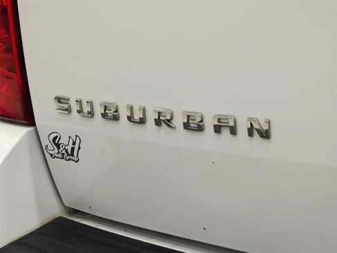 Used 2013 Chevrolet Suburban LT image 37