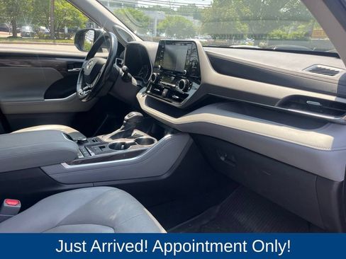 Used 2020 Toyota Highlander Limited AWD/4WD image 15