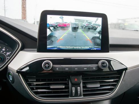 Used 2022 Ford Escape SE w/ Cold Weather Package image 23