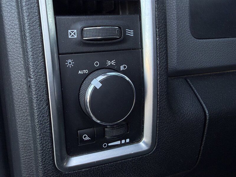 Used 2016 RAM 1500 Big Horn AWD/4WD image 26