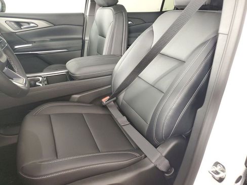 New 2026 Chevrolet Traverse LT w/ Sun and Wheel Package image 12