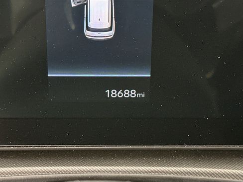 Used 2025 Hyundai Santa Fe SEL FWD image 19