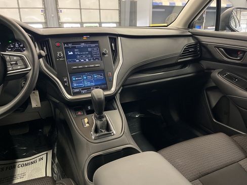 Used 2025 Subaru Outback w/ Popular Package #1A image 21