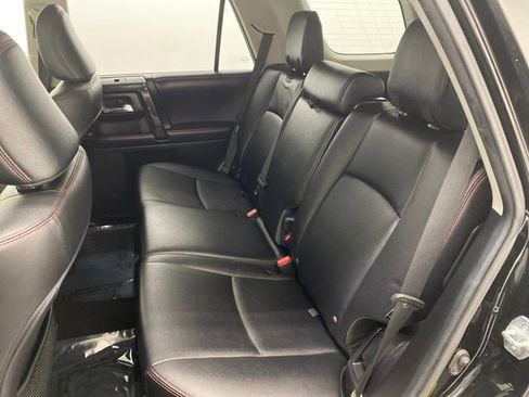 Used 2019 Toyota 4Runner TRD Off-Road Premium AWD/4WD image 27