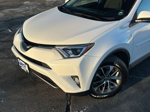 Used 2016 Toyota RAV4 XLE image 8