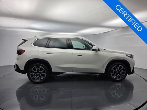 Used 2025 BMW X1 xDrive28i w/ Technology Package AWD/4WD image 3