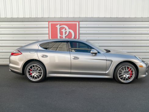 Used 2012 Porsche Panamera AWD/4WD image 45