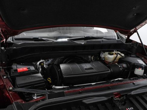 Used 2019 Chevrolet Silverado 1500 LT image 48