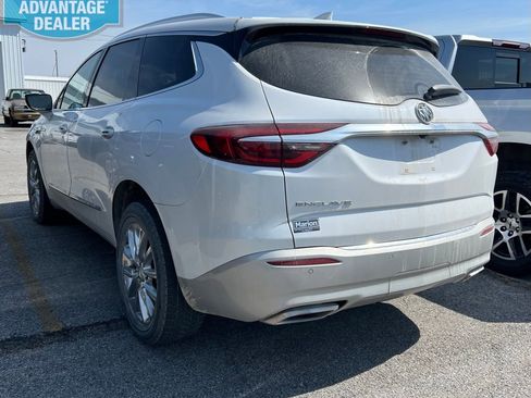 Used 2021 Buick Enclave Premium w/ Sun and Sites Package image 4