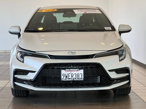 Certified 2026 Toyota Corolla SE w/ SE Package FWD image 9