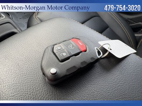 Used 2024 Jeep Gladiator Sport AWD/4WD image 19