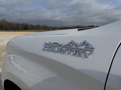 Used 2025 Chevrolet Silverado 1500 High Country w/ High Country Premium Package image 10