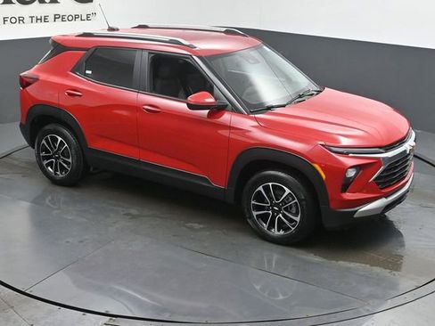 New 2026 Chevrolet TrailBlazer LT w/ Convenience Package AWD/4WD image 16