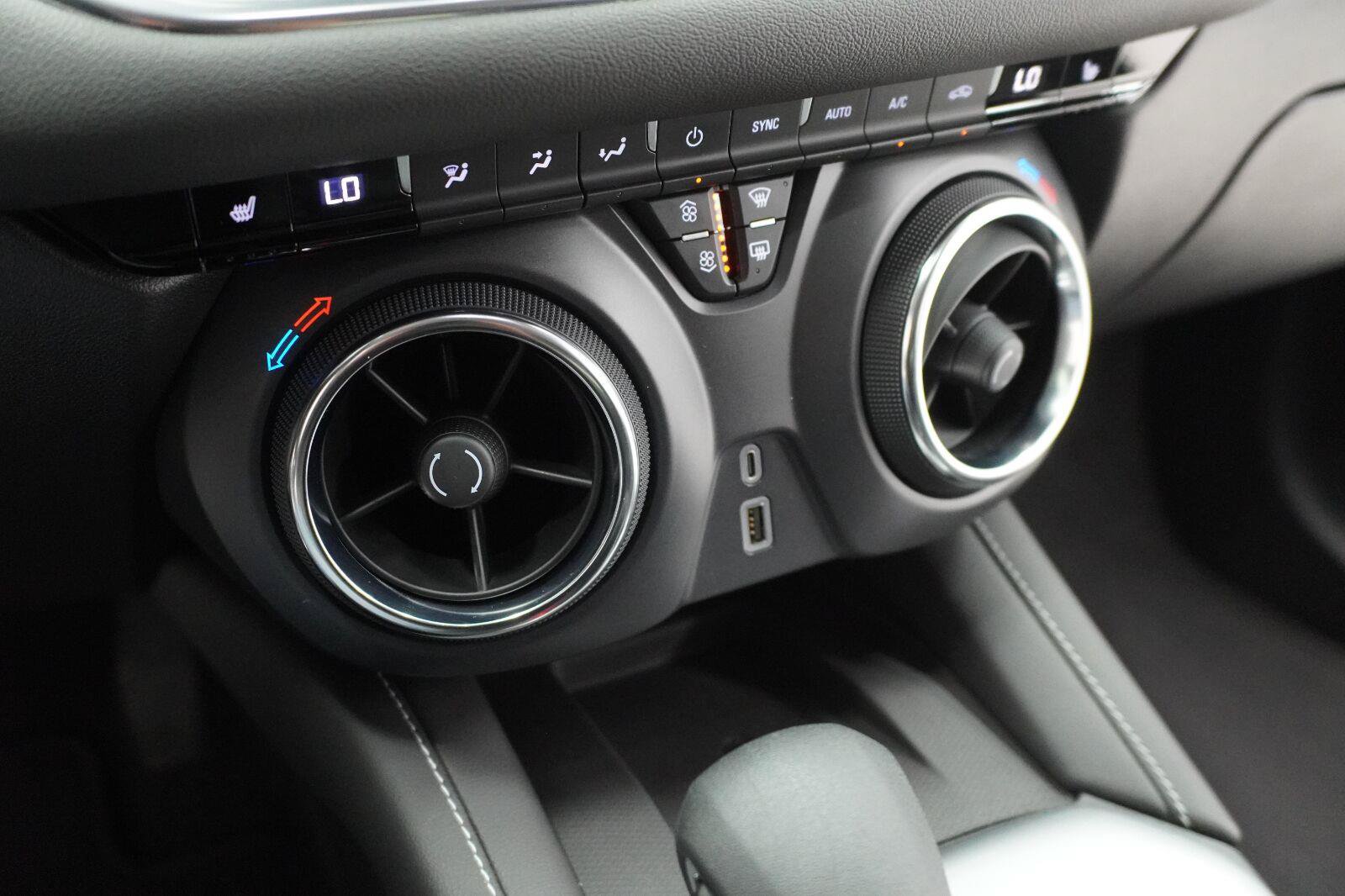 Used 2024 Chevrolet Blazer LT w/ Convenience Package FWD image 22