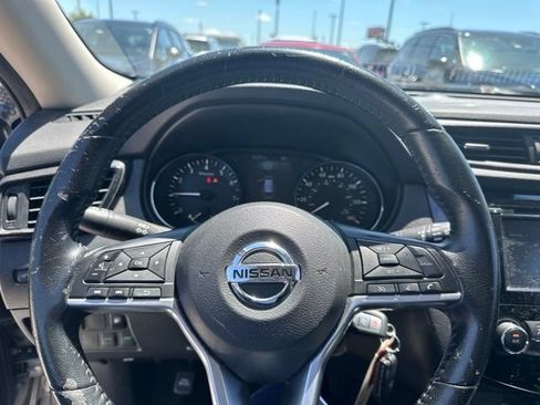 Used 2020 Nissan Rogue S w/ Special Edition Package FWD image 7