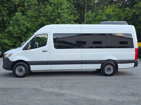 Used 2025 Mercedes-Benz Sprinter 2500 image 4
