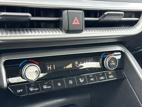 Used 2023 Kia K5 LXS image 32