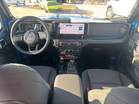 New 2026 Jeep Gladiator Mojave image 12