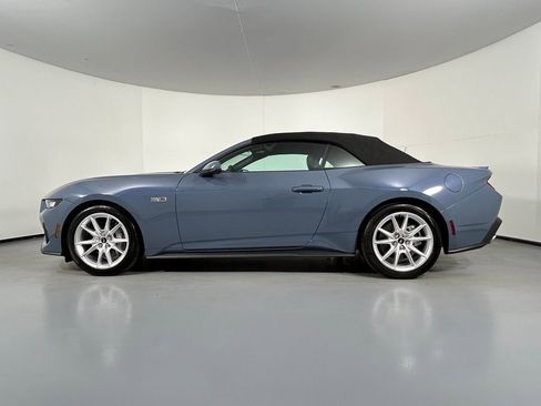 Used 2025 Ford Mustang GT Premium image 10