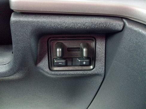 Used 2025 Ford Expedition Active AWD/4WD image 24
