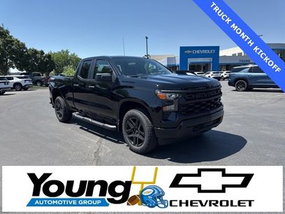 New 2026 Chevrolet Silverado 1500 Custom w/ Turbomax Blackout Package
