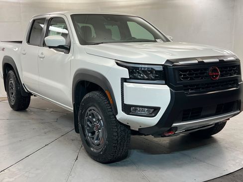 New 2026 Nissan Frontier PRO-4X AWD/4WD image 7