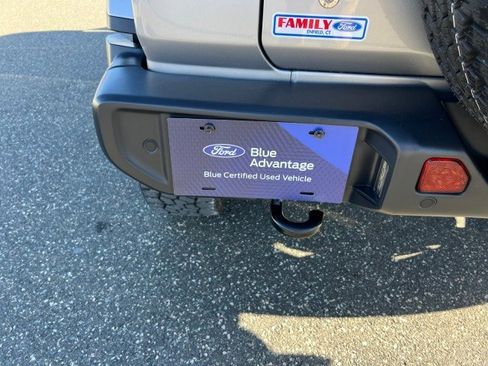 Used 2018 Jeep Wrangler Unlimited Sahara w/ Dual Top Group image 20