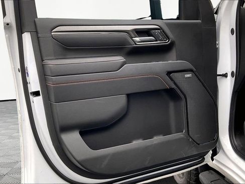 Used 2025 GMC Sierra 3500 AT4 w/ AT4 Premium Plus Package image 23