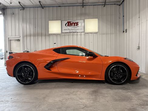 Used 2020 Chevrolet Corvette Stingray Preferred Cpe w/ 2LT Preferred Equipment Group RWD image 2