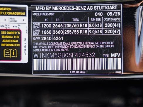 New 2025 Mercedes-Benz GLC 350e 4MATIC image 38